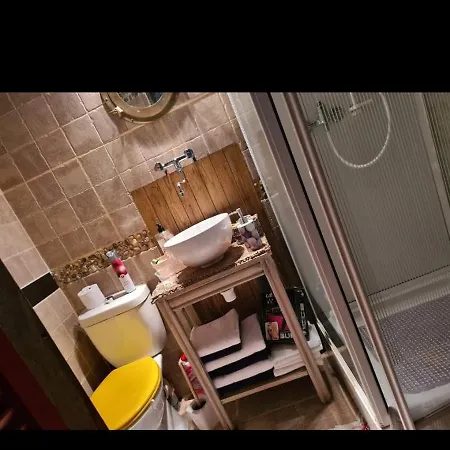 Apartament Petit Avec Piscine *